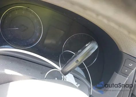 2011 Infiniti G37 Journey z USA, uszkodzony, nr VIN JN1CV6AP2BM502097